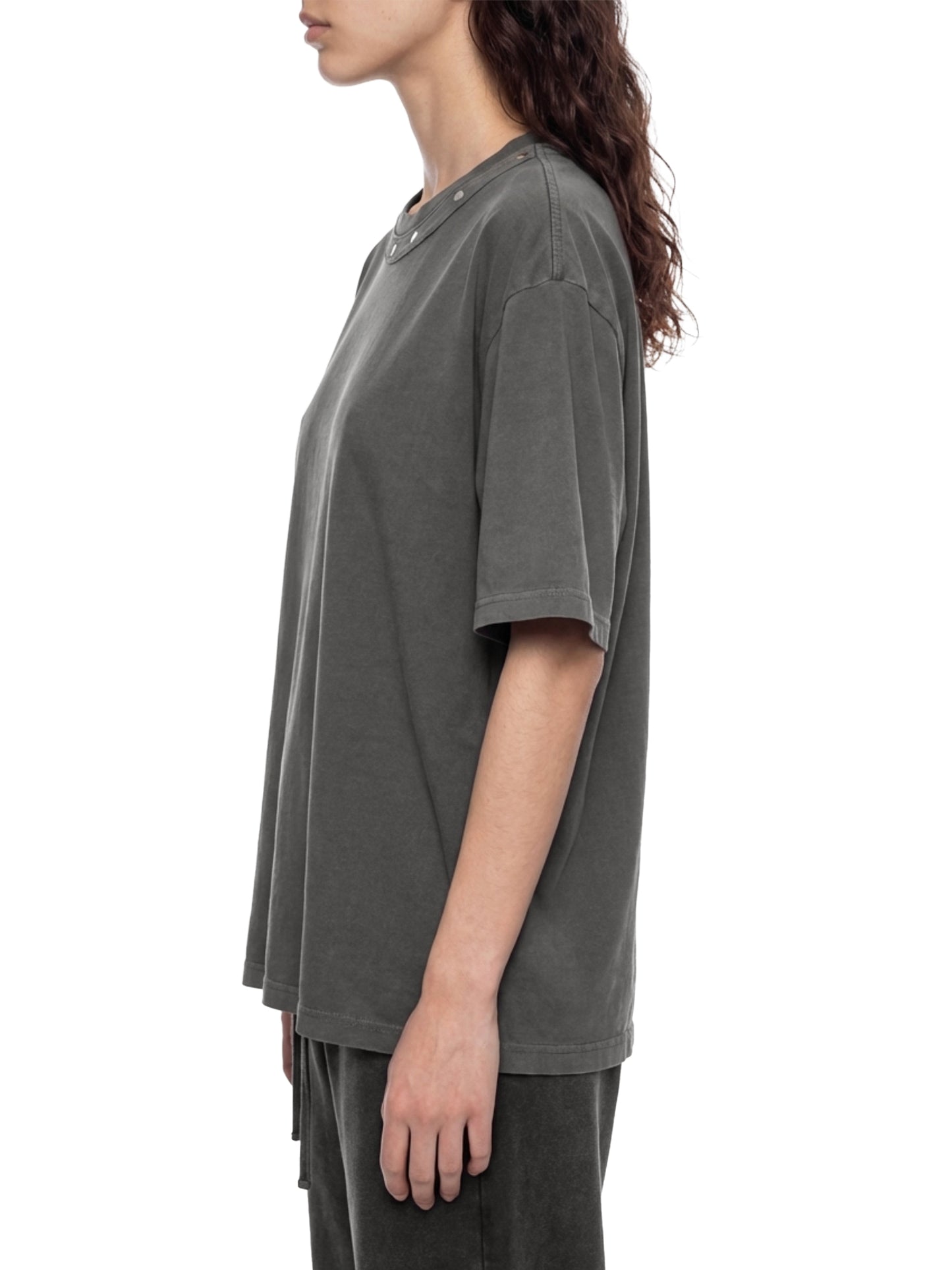 WASHED BOXY STUDDED T-SHIRT - DARK GRAY