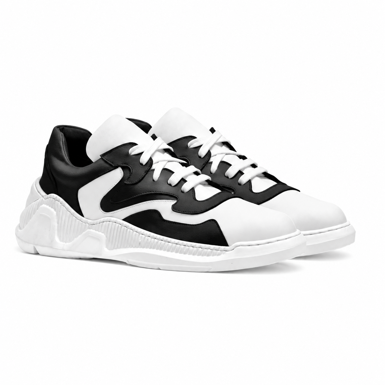 CONTRAST CHUNKY LOW SNEAKER - BLACK WITH WHITE