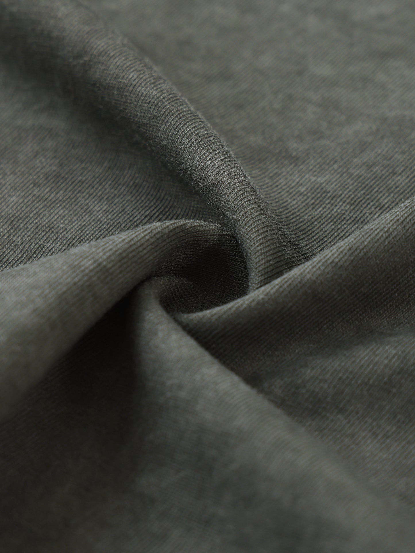 DISTRESSED GROMMET EYELET TANK TOP - GRAY