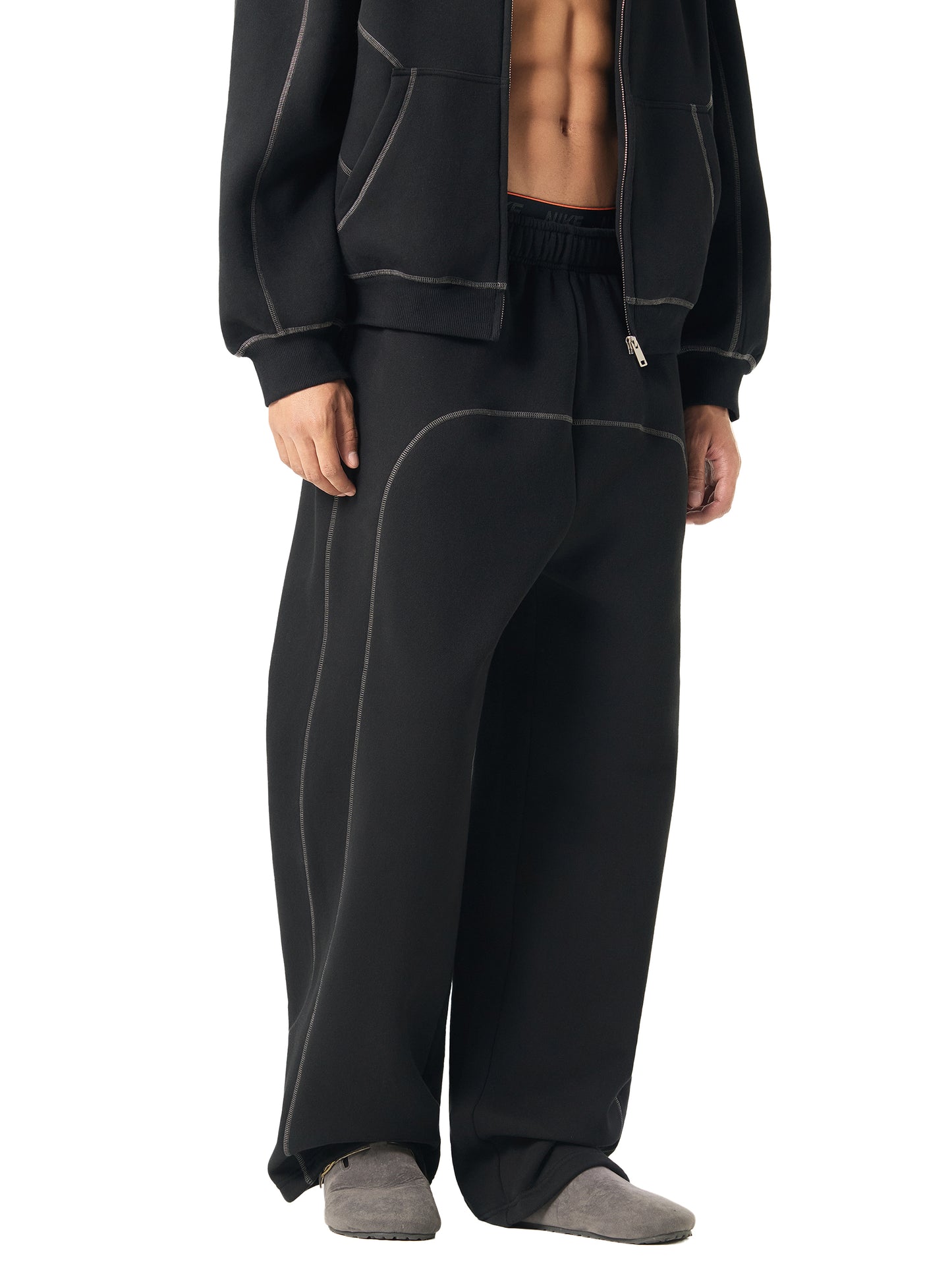 CONTRAST-STITCHED FLEECE SWEATPANTS - BLACK