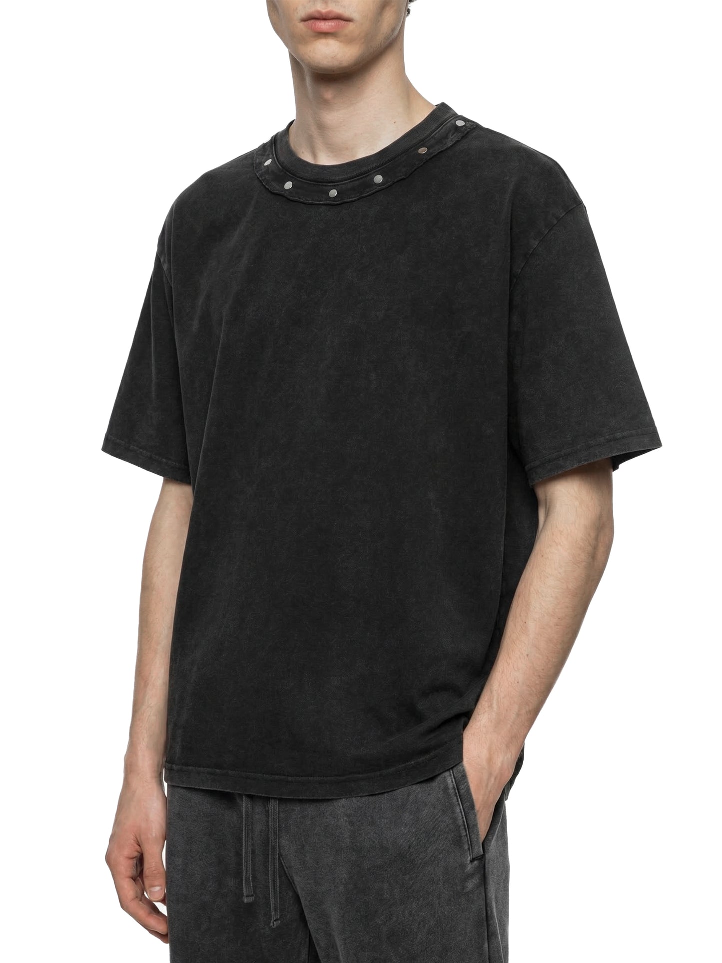 WASHED BOXY STUDDED T-SHIRT - BLACK