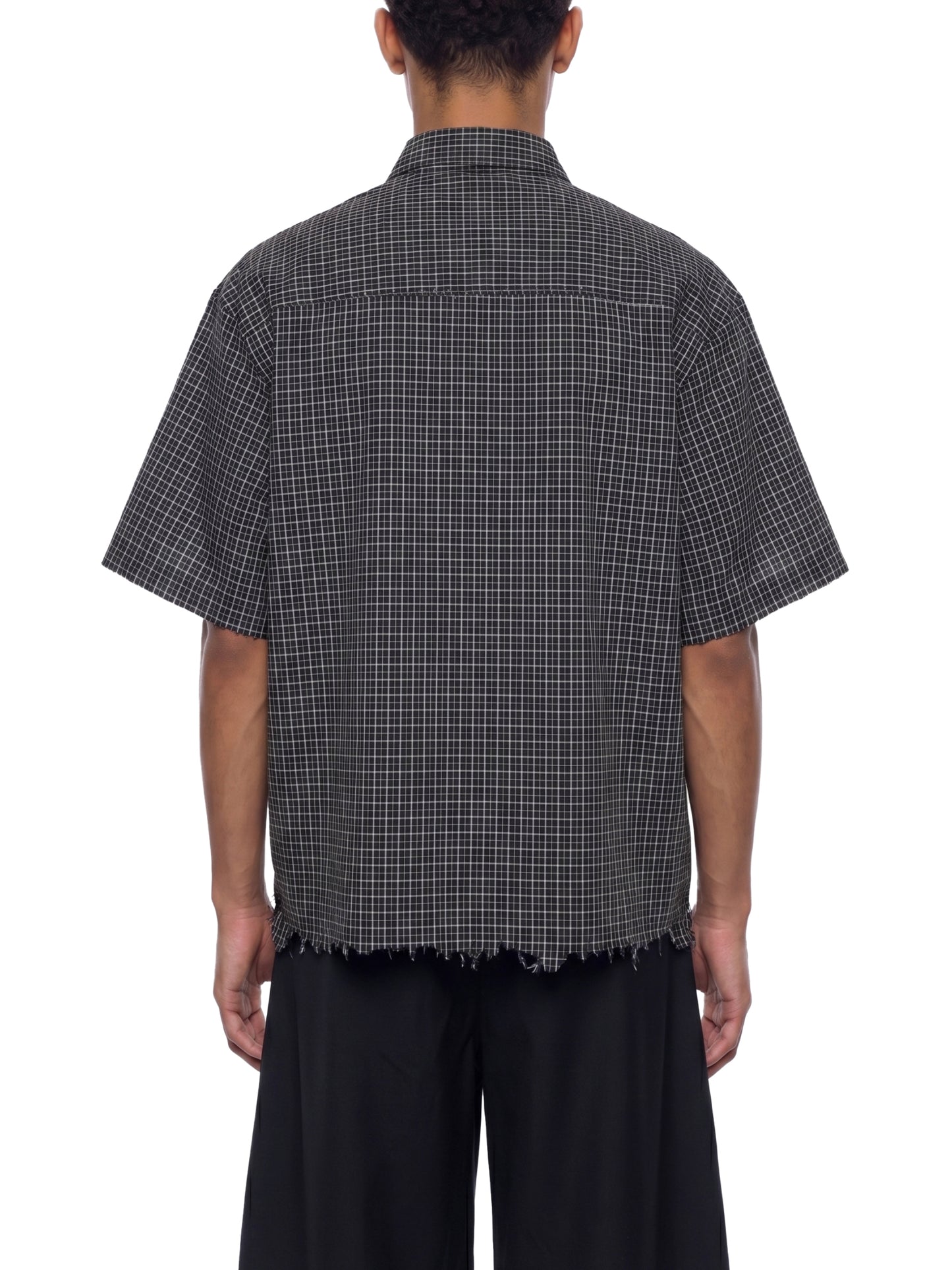DISTRESSED PLAID BOXY SHIRT - BLACK
