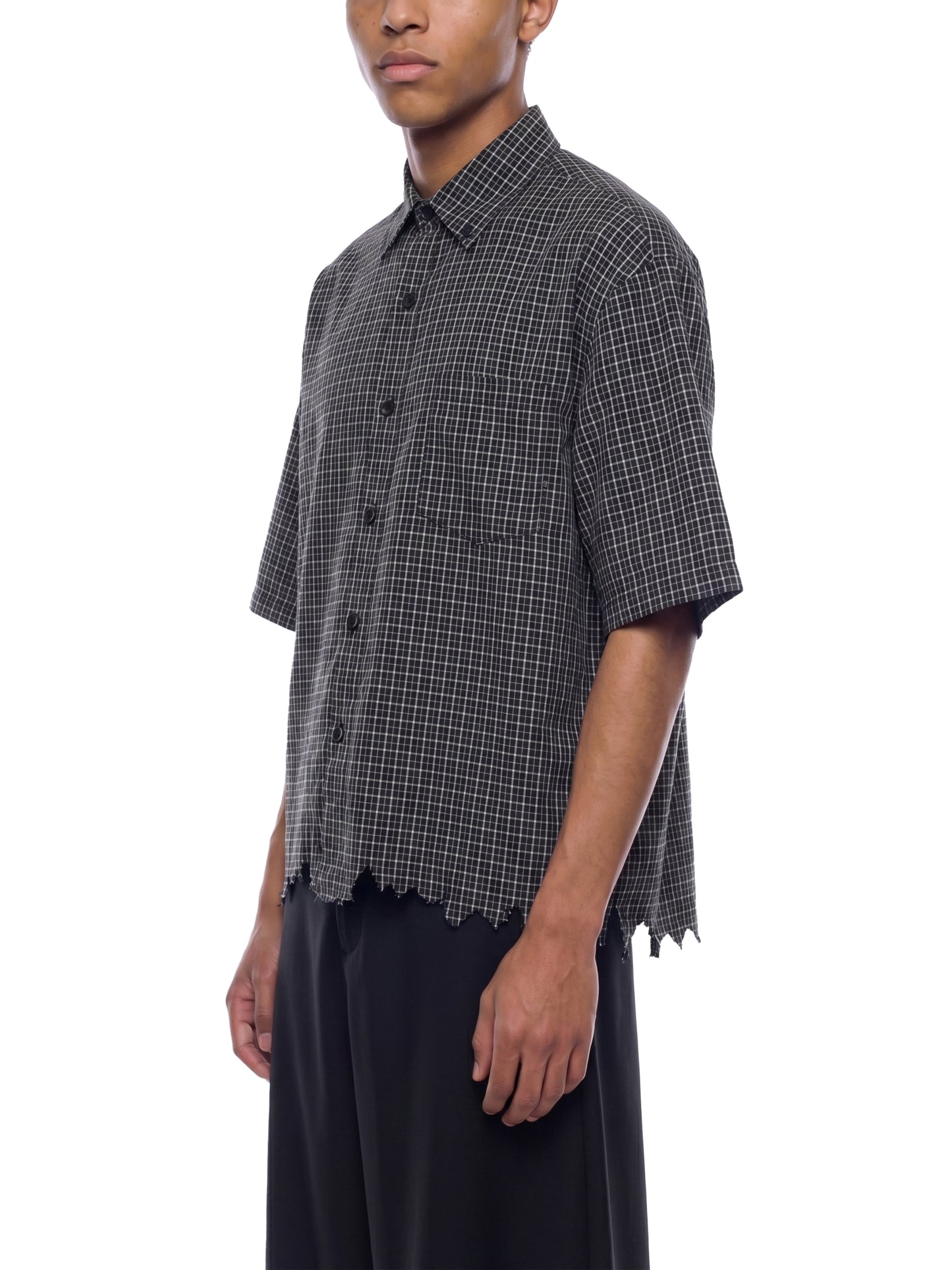 DISTRESSED PLAID BOXY SHIRT - BLACK
